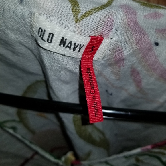 Old Navy used short sleeve shirt - Picture 4 of 4